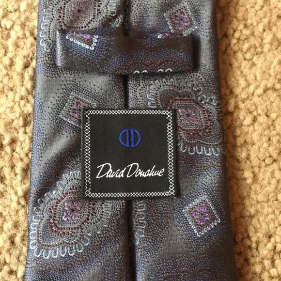 DAVID DONAHUE Medallion Print SILK TIE *Handmade* - Picture 5 of 7